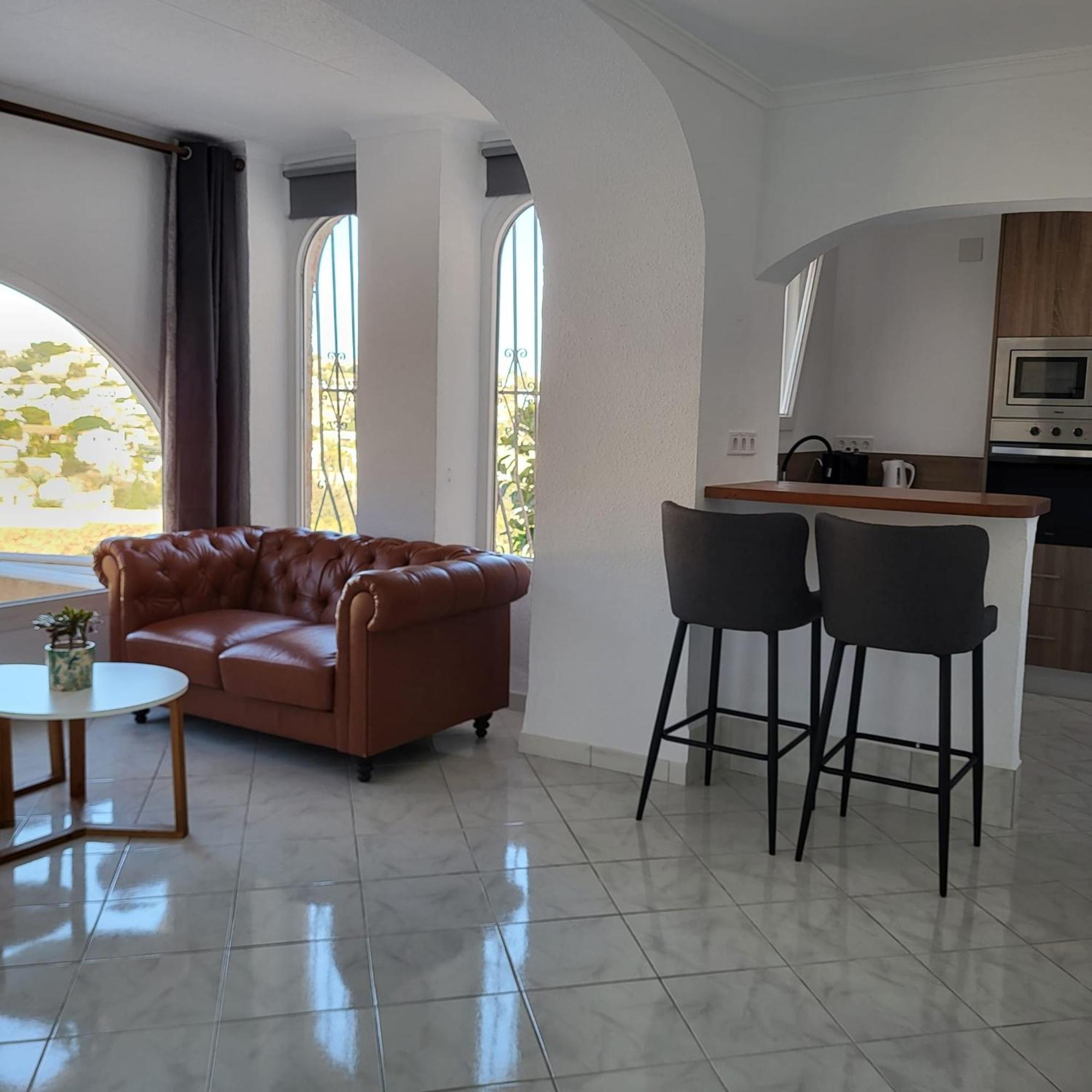 Appartamento Casa Veintiuno En Calp Esterno foto